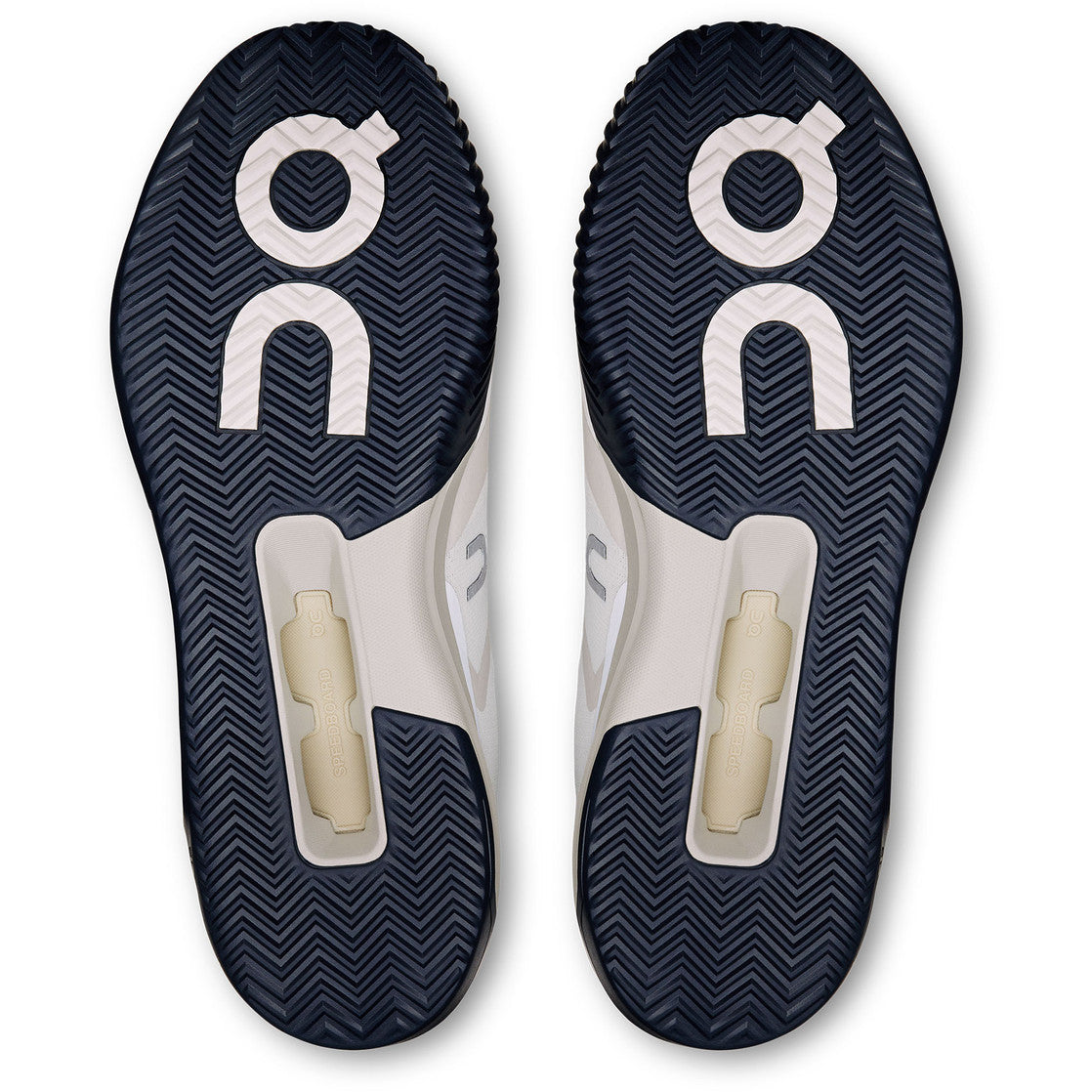 On The Roger Advantage Pro Clay Heren